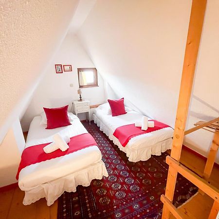 La Maison Bleue - Historic House In The Heart Of Riquewihr Exterior foto